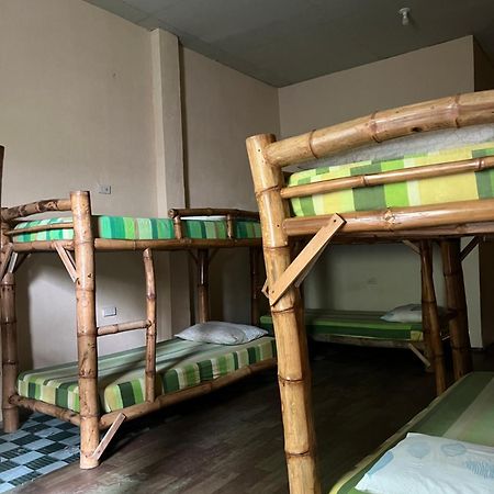 Sharky Hostel Ослоб Екстериор снимка