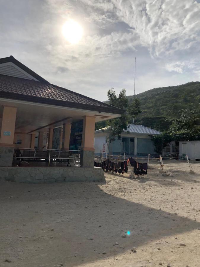 Sharky Hostel Ослоб Екстериор снимка