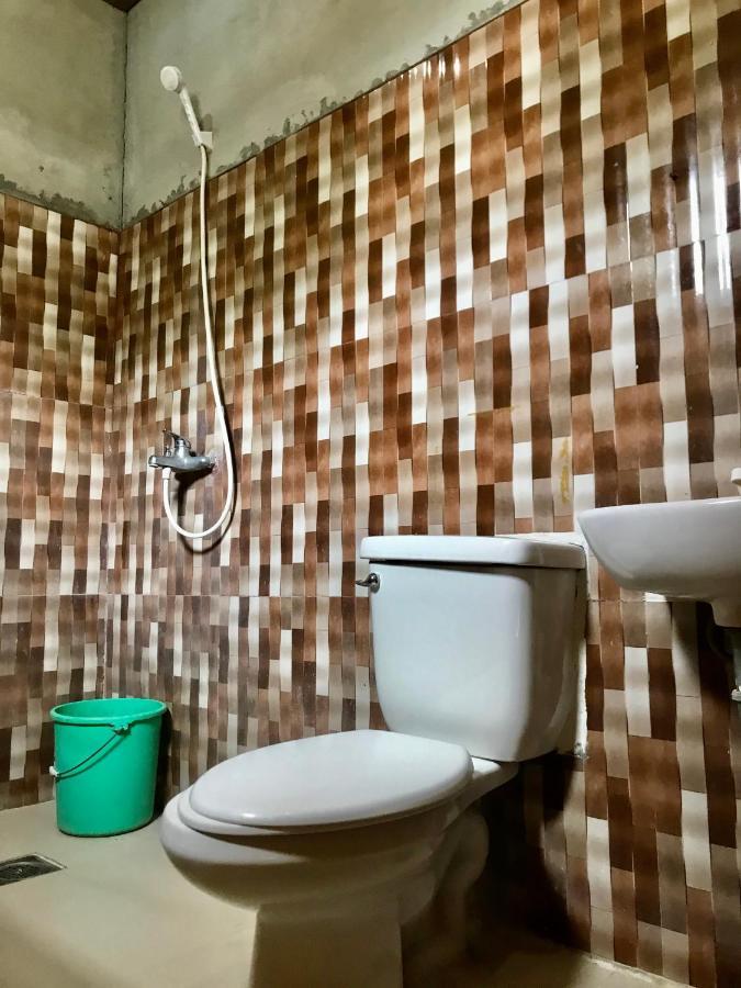 Sharky Hostel Ослоб Екстериор снимка