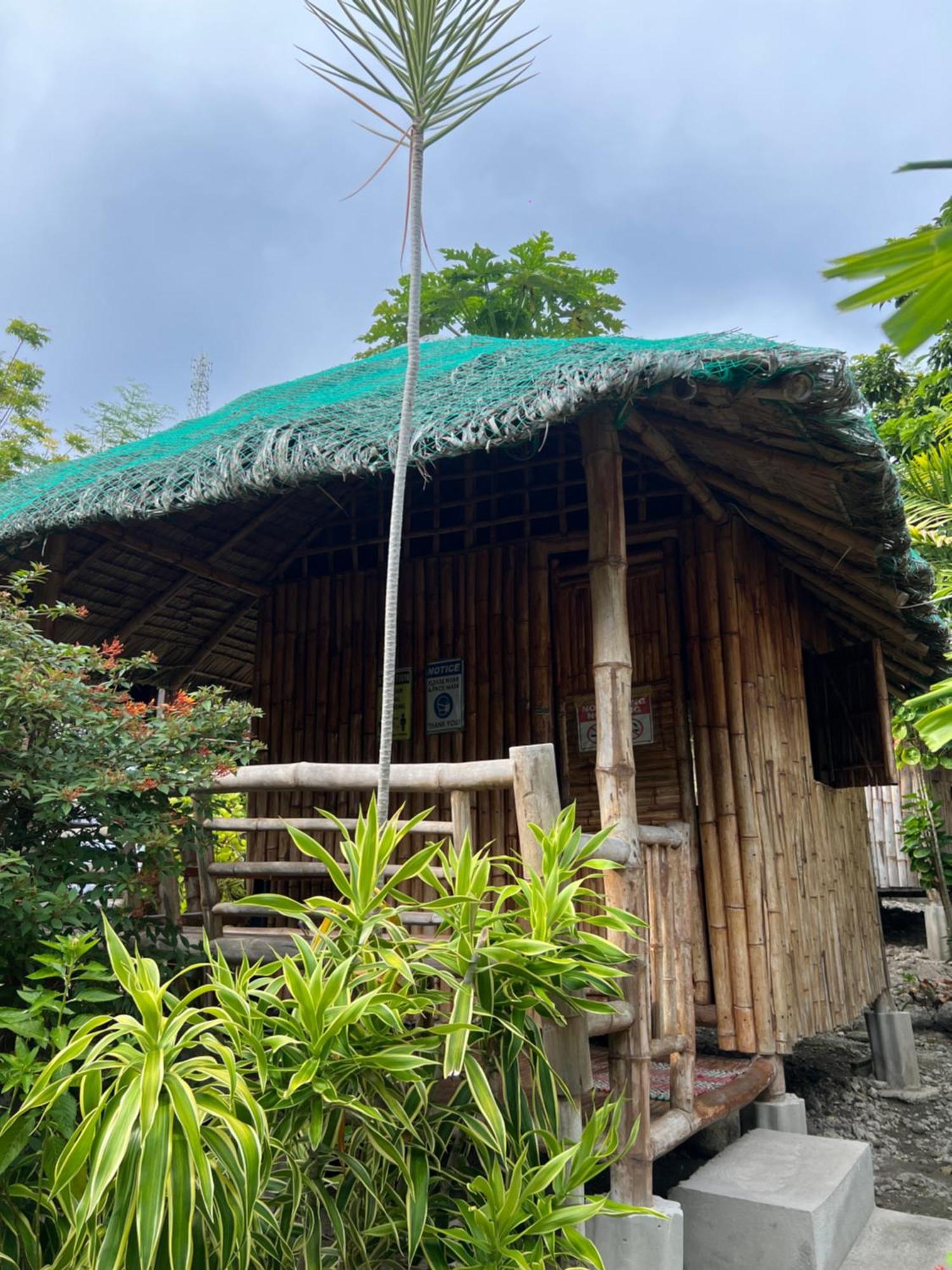 Sharky Hostel Ослоб Екстериор снимка